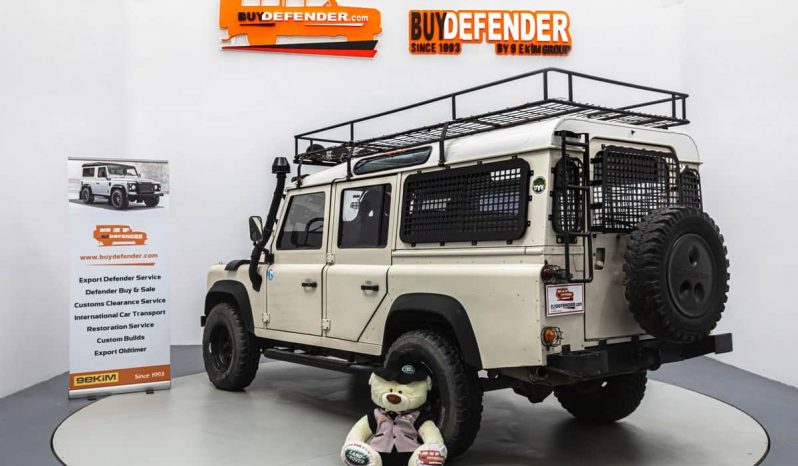 1990 Model 2.5 Benzin Defender 110 Military Edition full