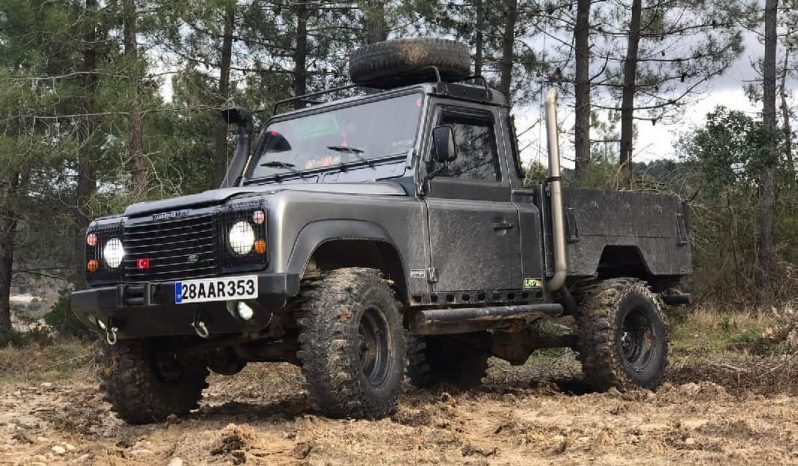 1995 Model 2.5D Land Rover Defender 110 Pick-Up