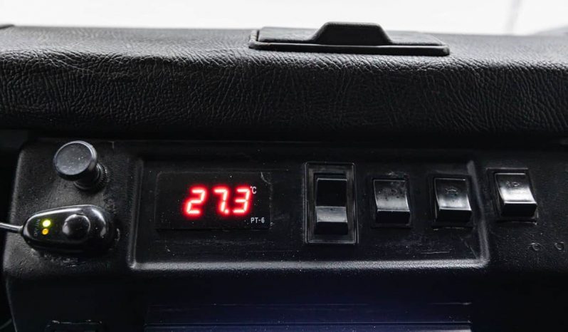 1992 Model 2.5 Petrol Defender 110 full