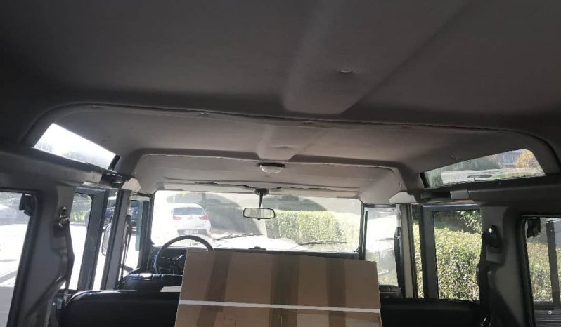 1993 Model 2.5 Petrol Land Rover Defener 110 full