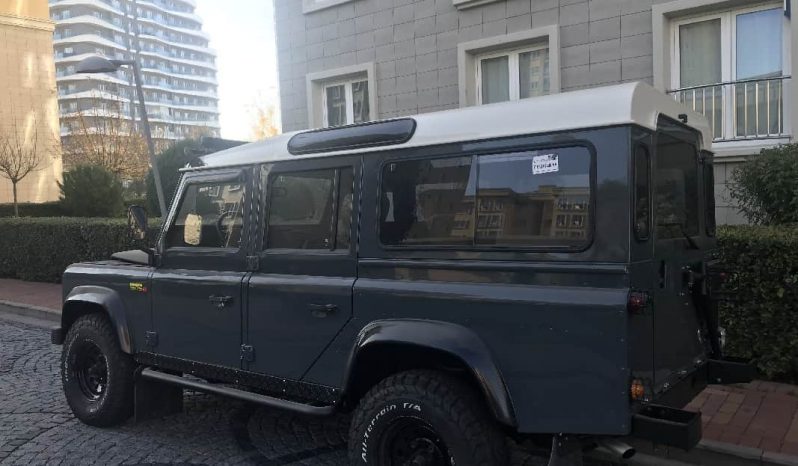 1993 Model 2.5 Petrol Land Rover Defener 110 full