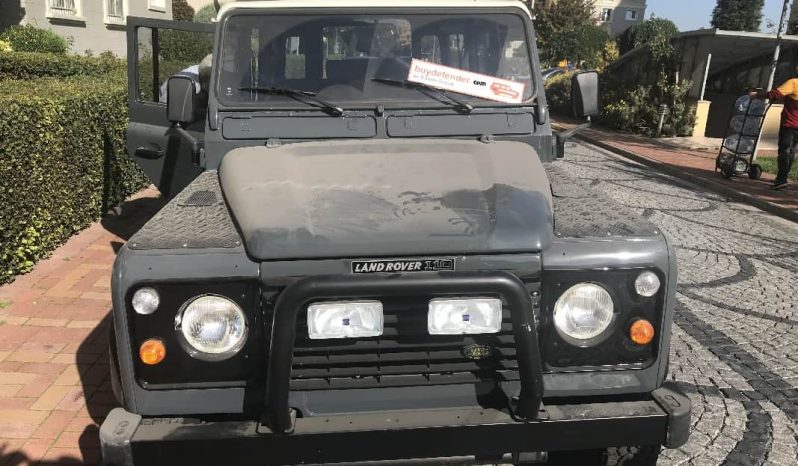 1993 Model 2.5 Petrol Land Rover Defener 110 full