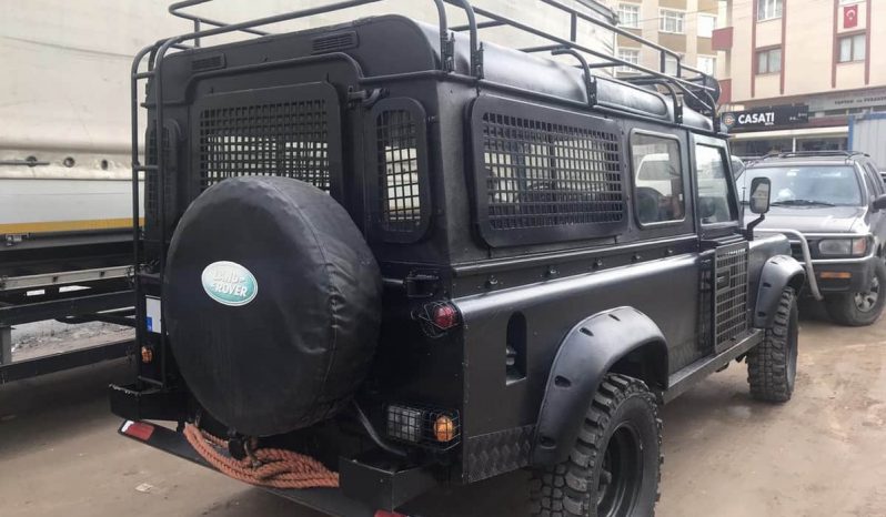 1992 Model Defender 110 2.5D 2 Door Hard Top full