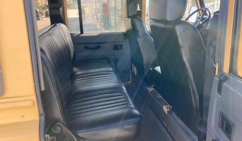 1990 Land Rover Defender 110 2.5 Gas full