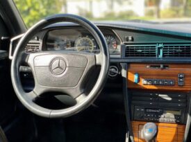 1993 Mercedes-Benz 190E