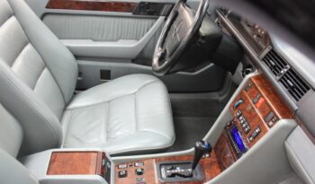 Mercedes-Benz 300 CE-24 Cabriolet full