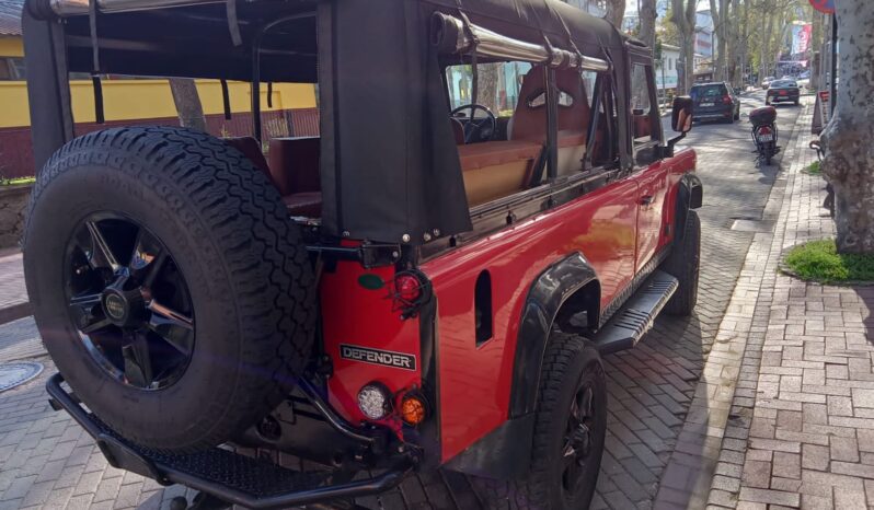 1992 Land Rover Defender 110 2.5 D Station Wagon 3-doors red full